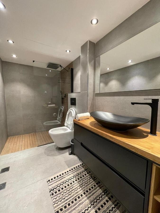 Apartment דירת 4 חדרים, 2 מרפסות, 114 מ