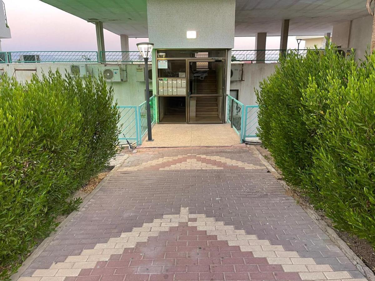 דירת 4 חדרים, 2 מרפסות, 114 מ